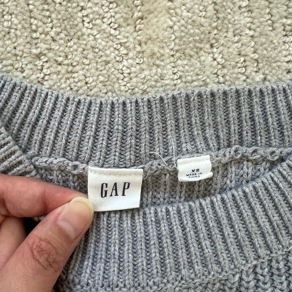 GAP Sweater - Picture 5 of 5